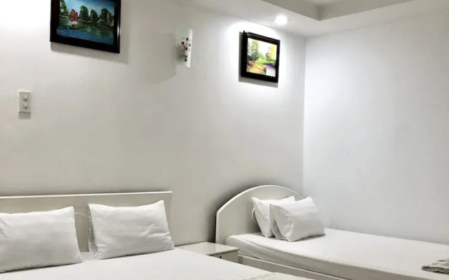 Seven Stars Hotel