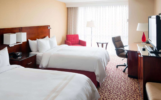Wyndham Cleveland Airport