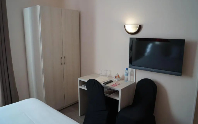 Brit Hotel du Dauphin