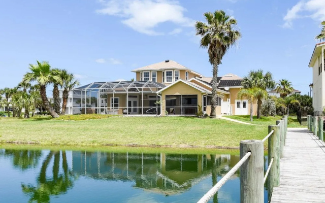 Seas the Day by Distinctive Beach Rentals