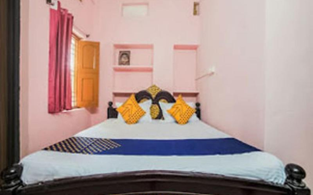 Hotel Rahul Residence