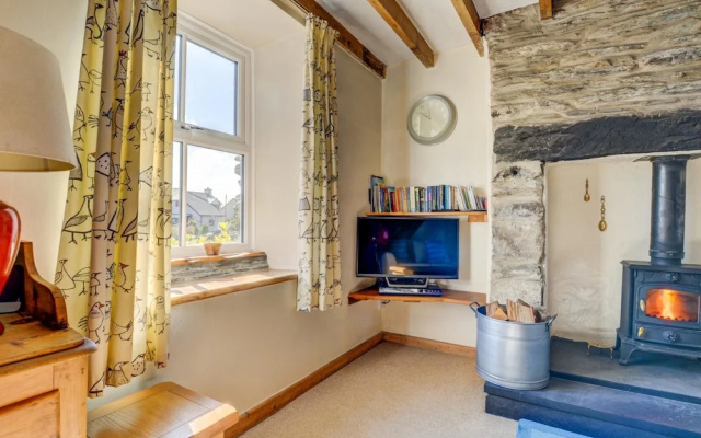 Cosy holiday home in Penrhyndeudraeth with Terrace