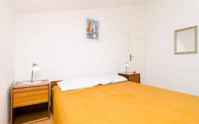 Apartments Sutvid