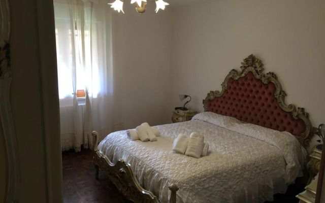 Stellatohouse