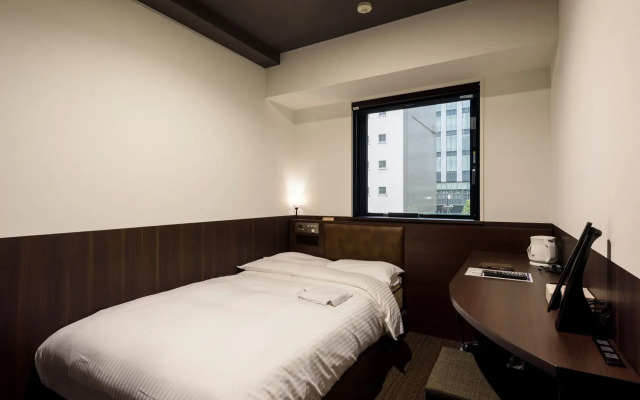 Отель Nest Hotel Tokyo Yaesu