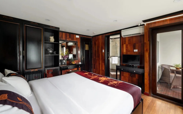 Halong Crown Cruise