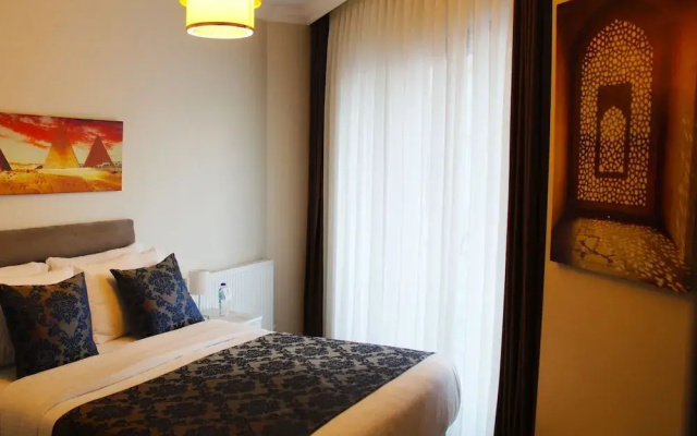12 Rooms Boutique Hotel