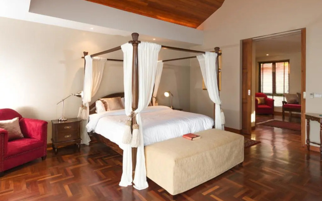 Nam Bo villa by Lofty
