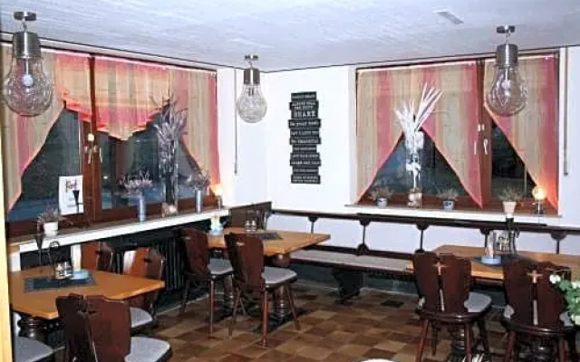 B&B on route L854 - Pension zum Riepen
