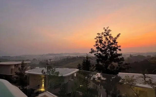 Kiri Rhom Khao Kho