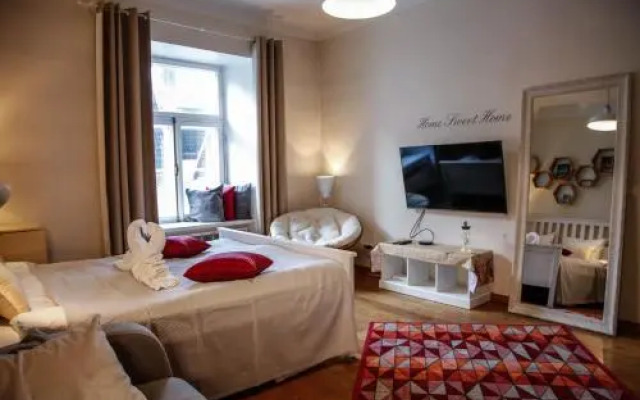 Dream Stay - Cosy Old Town Studio For 3