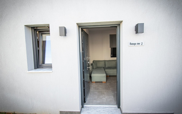 TheaSea Luxury Suites- Bungalow Suite 2