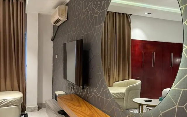Sujimoto Residences Precious