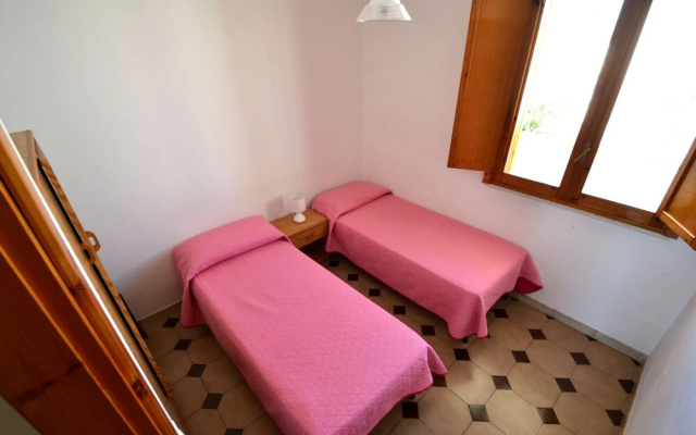 Air-conditioned Yoko Holiday Home for 5 Guests