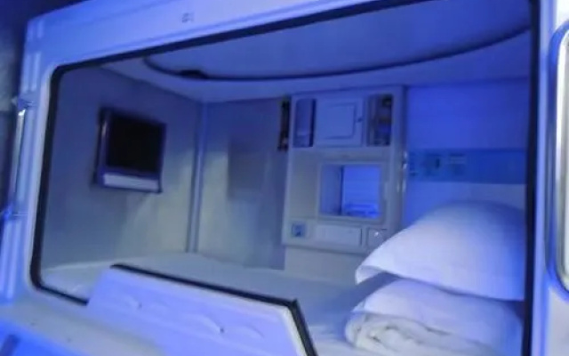 Pengheng Space Capsules Hotel