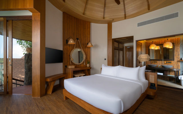 SINAE Phuket Luxury Hotel