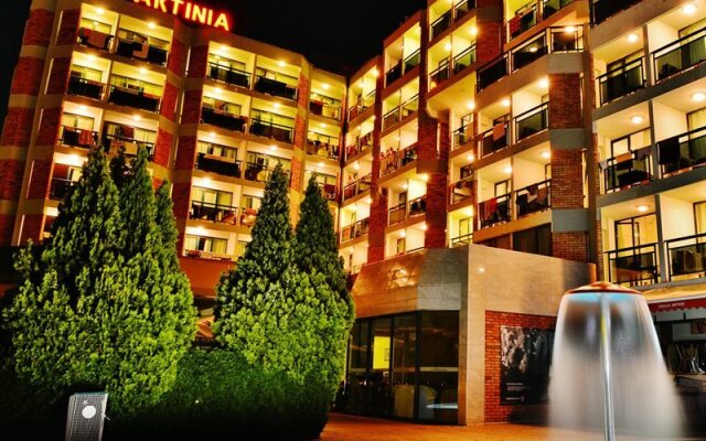 Отель Aktinia - All Inclusive Болгария, Солнечный берег - отзывы, цены и фото номеров - забронировать отель Aktinia - All Inclusive онлайн вид на фасад