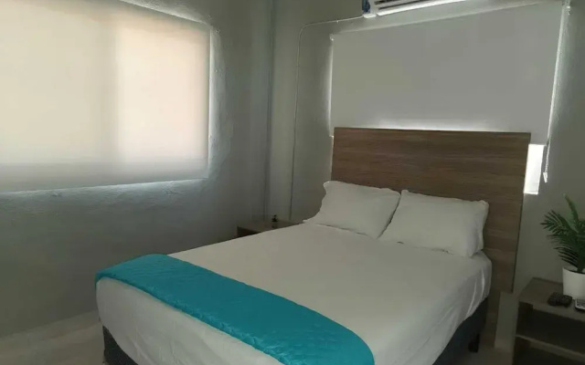 8th Street Suites