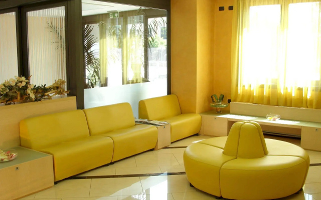Groane Hotel Residence