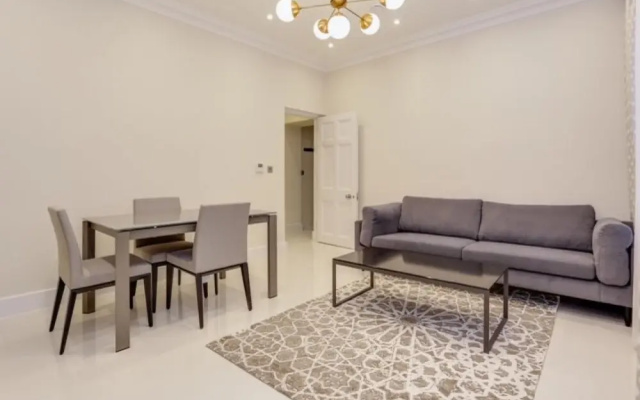 Luxury Mayfair 1 bed Apartment With A C
