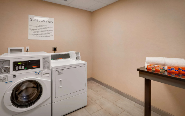 Best Western Plus Atrium Inn & Suites