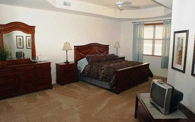 Universal Vacations Sail Harbor Condos