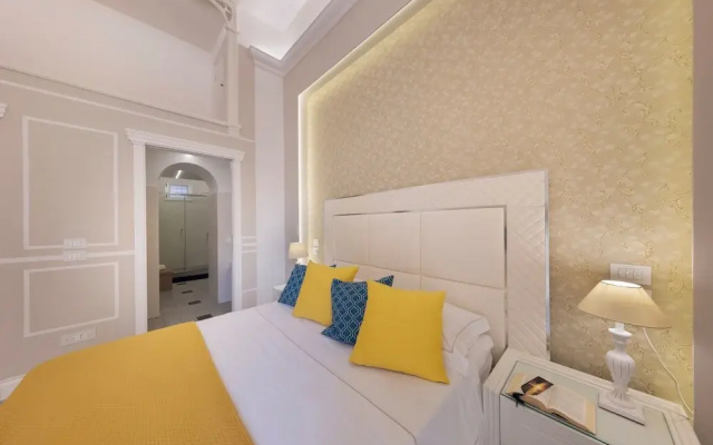 YourHome - Royal Blue Suite
