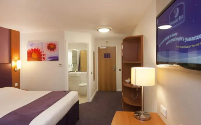 Premier Inn Luton South (M1, J9)