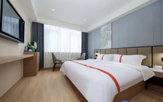 Shell Hotel (Shanghai Lujiazui Renji Hospital East Hospital Branch))