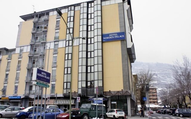 Hotel Norden Palace Аоста вид на фасад