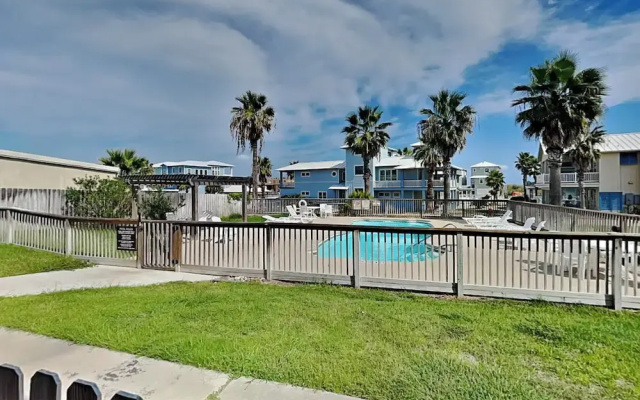 Misty's Crab Shack by Silver Sands Vacation Rentals