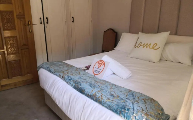 Chic Guest House
