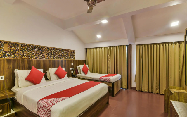OYO 4977 Kristal Sands Beach Resort