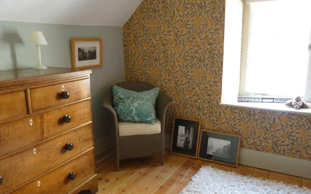 Caretaker's Cottage