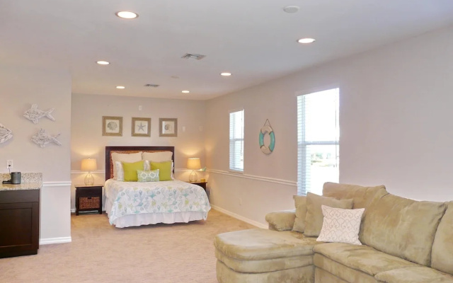477 Driftwood Court