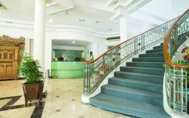 Bandar Narita Hotel