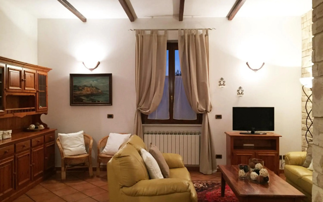 CASA VACANZE MONEGLIA 2 CAMERE con TERRAZZA nel VERDE
