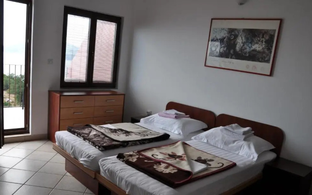 Apartments Villa Luka