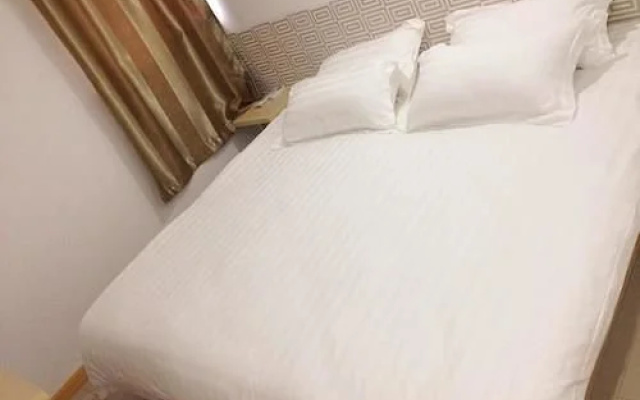 99 Chain Hotel