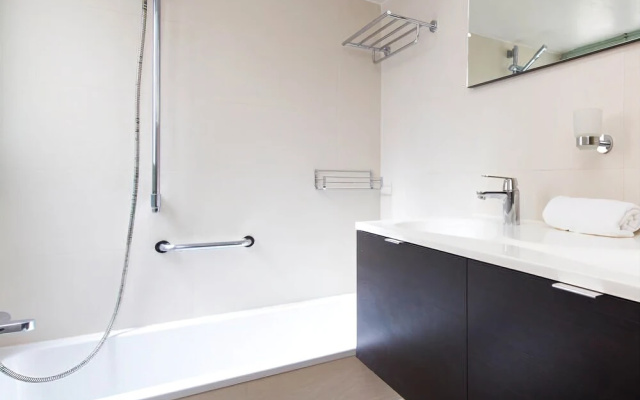 AB Centric Muntaner Apartment