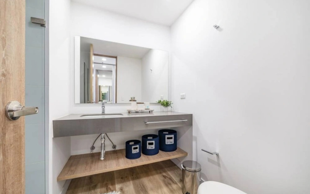 Go Living Suites - 1010