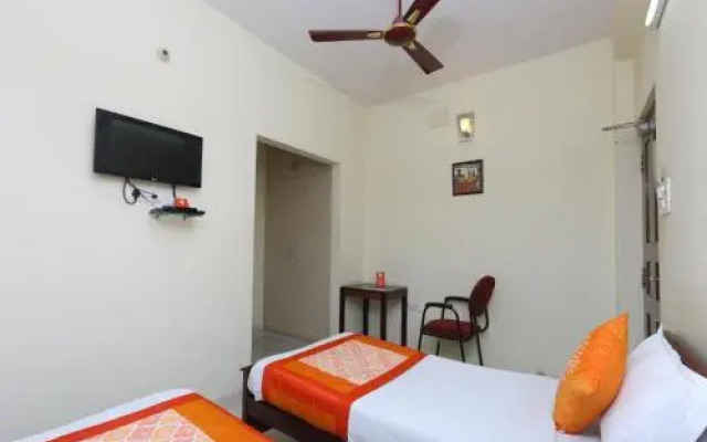 SilverKey Executive Stays 20003 Balaji Hospital Chrompet