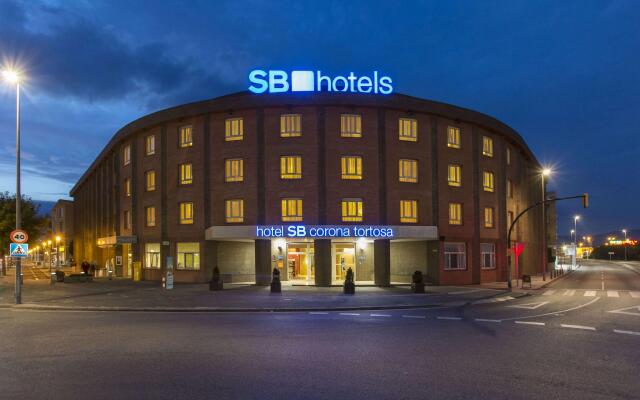 Hotel SB Corona Tortosa вид на фасад
