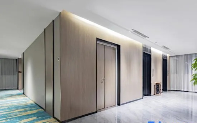 Junding Zhishang Hotel(East Railway Station, Yichang Store)