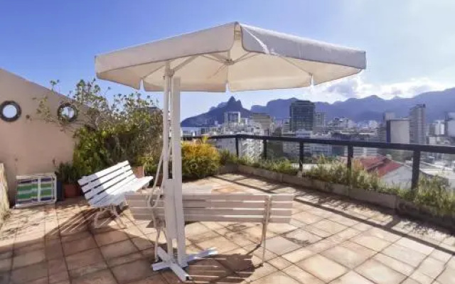 Ipanema's Beautiful Penthouse