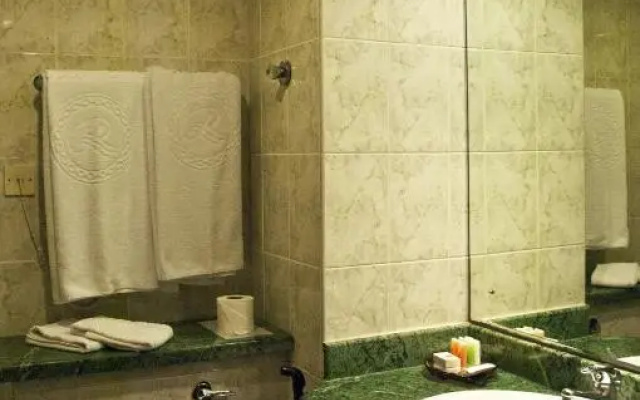 Ramee Guestline Hotel, Qurum Oman