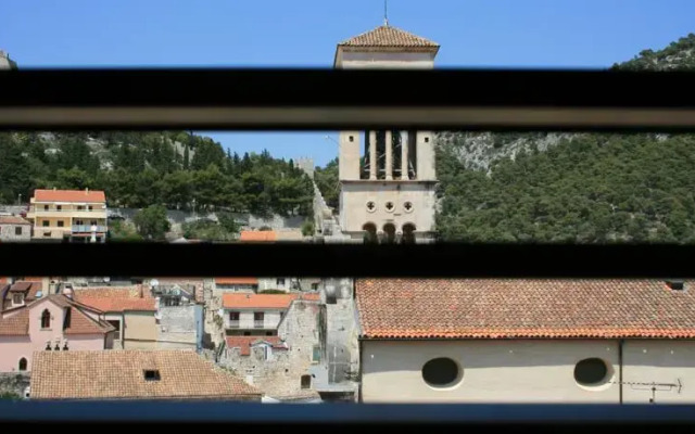 House Papafava Hvar