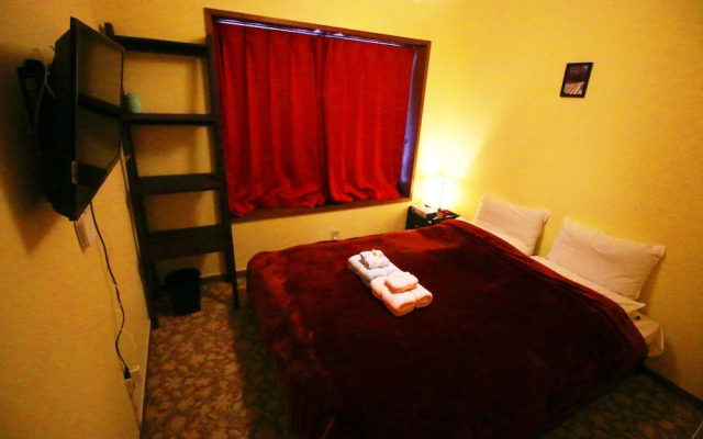 Lodge Q Hotel