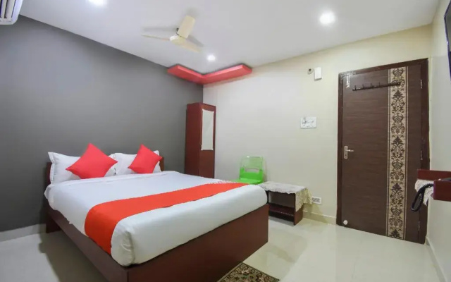 Green Palace Guest House by OYO Rooms