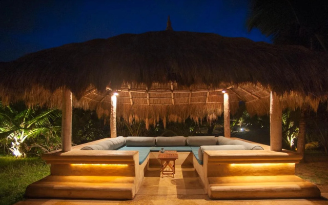 Bar Reef Resort